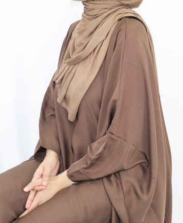 Brown bisht abaya