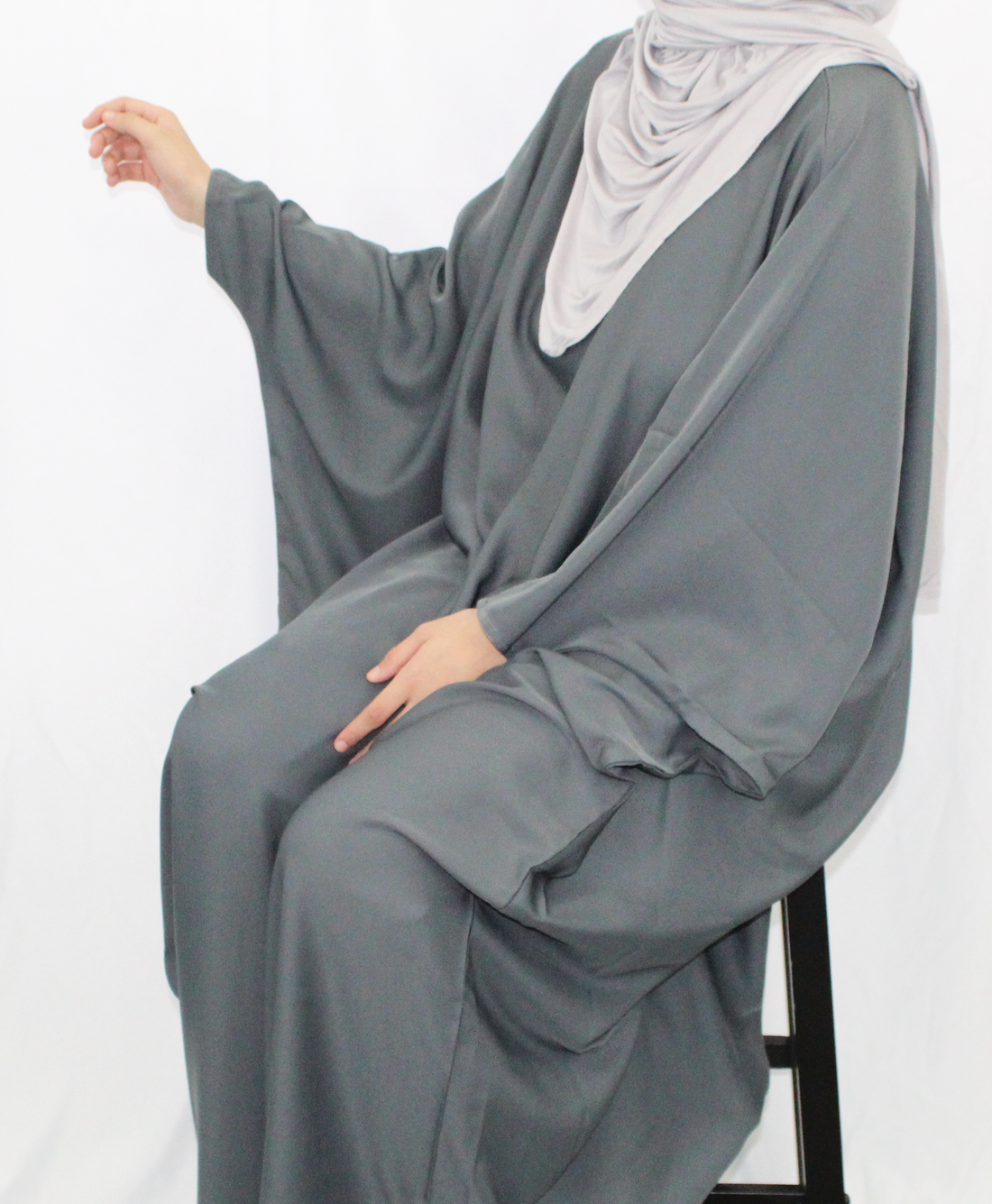 Grey bisht abaya
