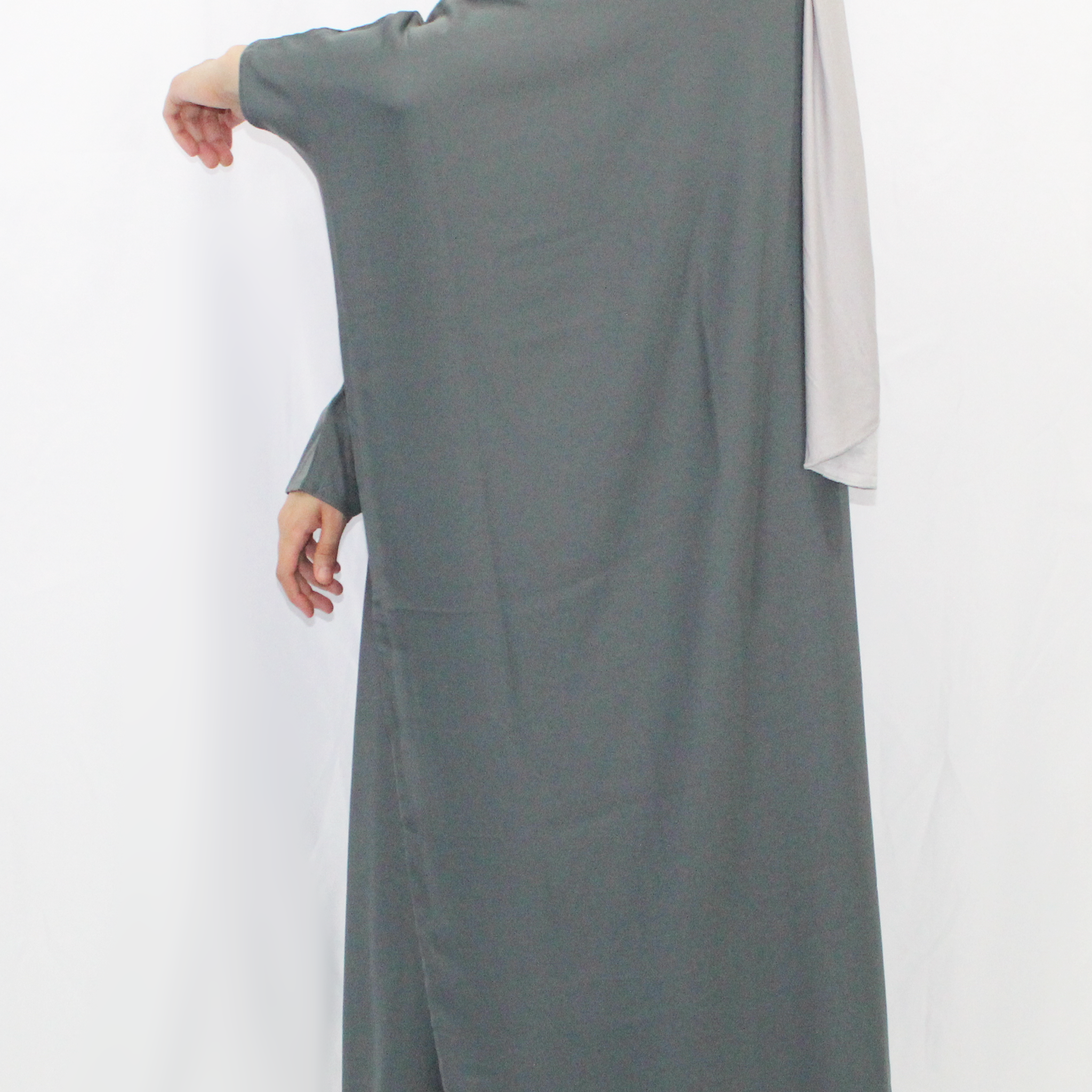 Grey bisht abaya